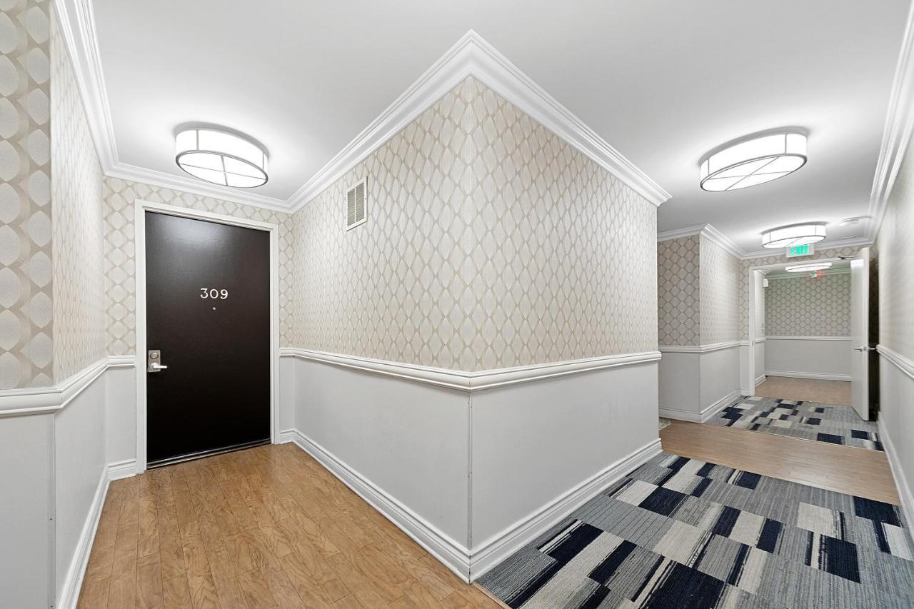 Beverly Hills Chic 2 Bed 2Bath With Patio And Parking 309 洛杉矶 外观 照片